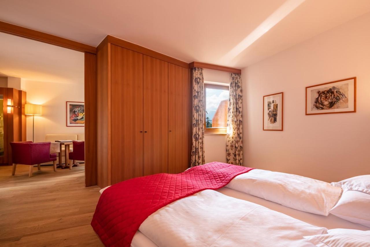Hotel Cristal Obereggen Bagian luar foto