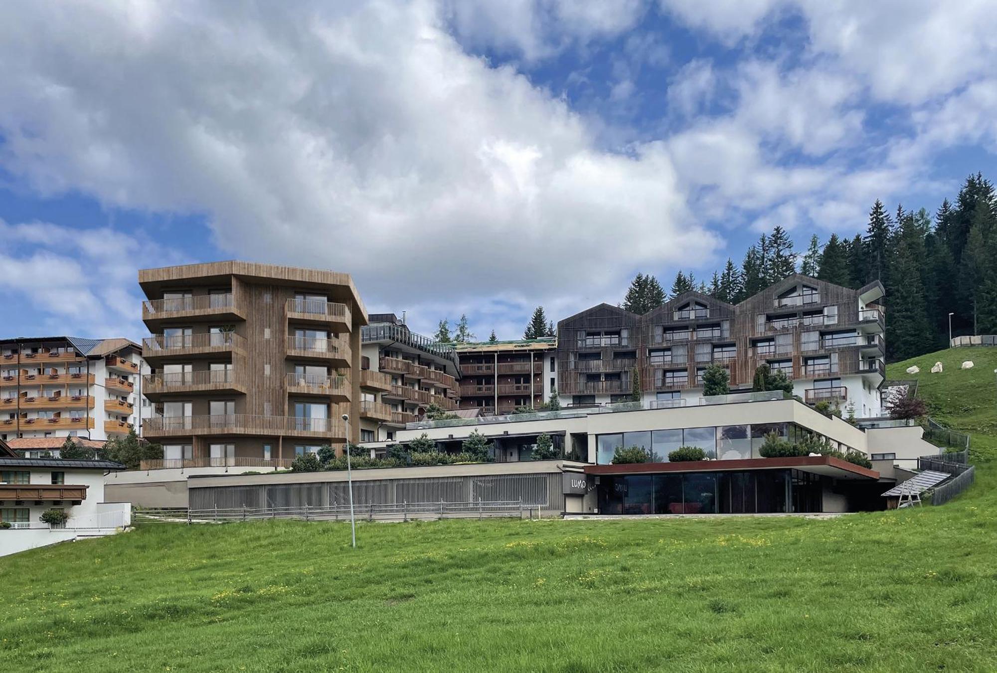Hotel Cristal Obereggen Bagian luar foto