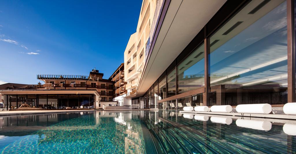 Hotel Cristal Obereggen Bagian luar foto